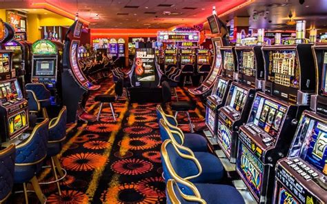 The Psychology of Casino Design: How Environments .